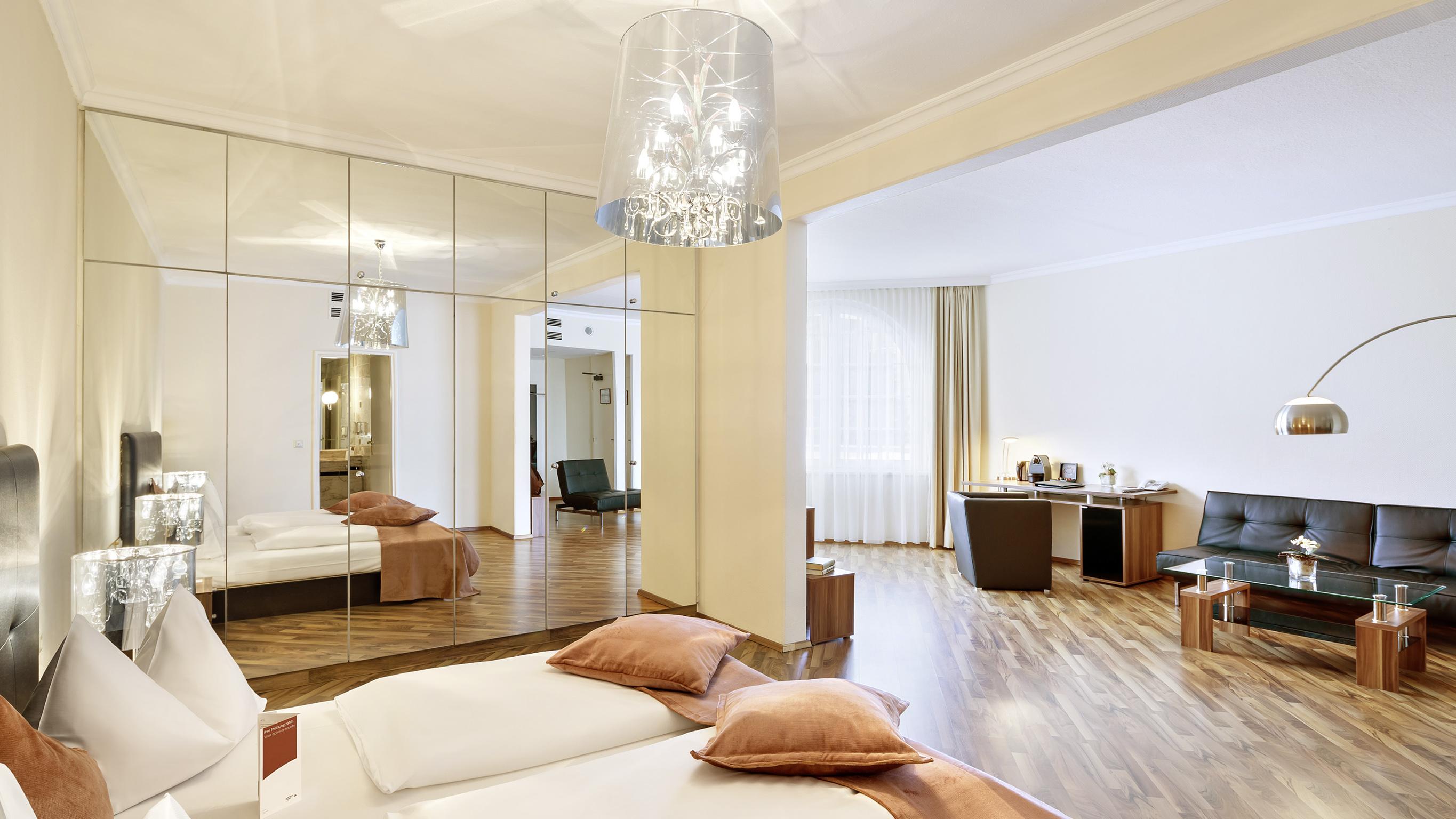 Hotel Eventhotel Pyramide 4*