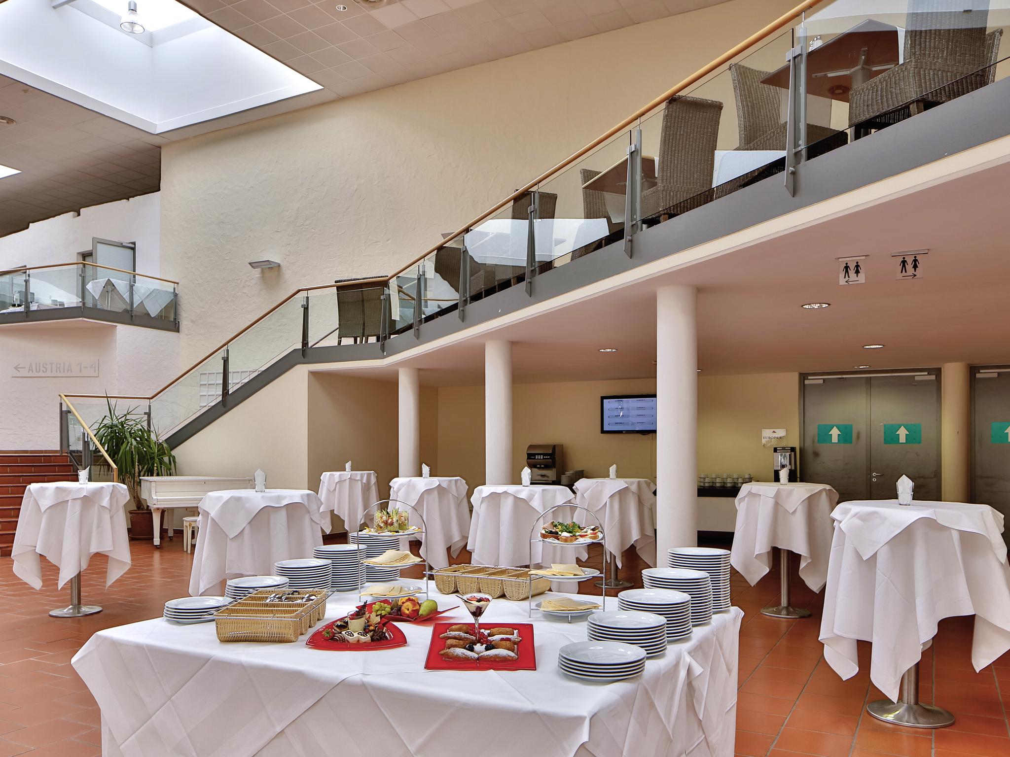 Eventhotel Pyramide Hotel 4*