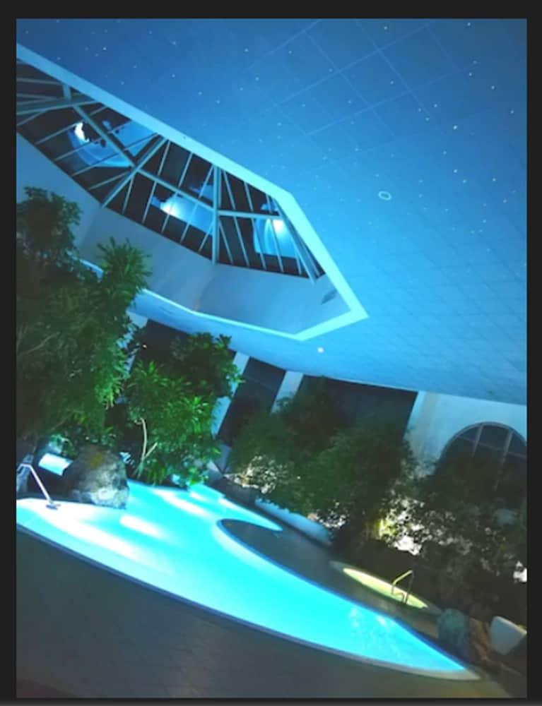 Hotel Eventhotel Pyramide